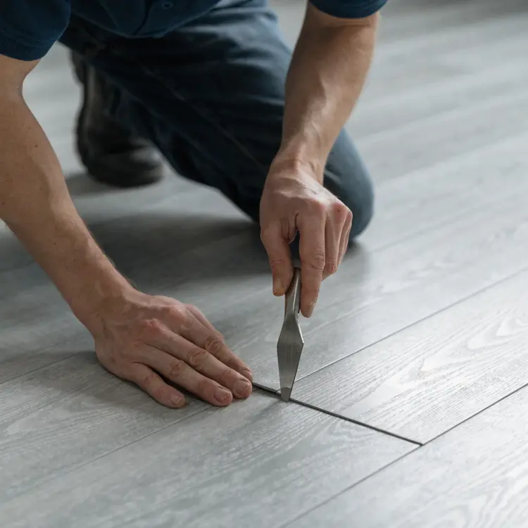 Flooring Installation – Plank Fitting