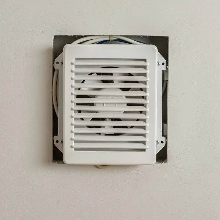 Wall-Mounted Exhaust Fan with Grille Cover
