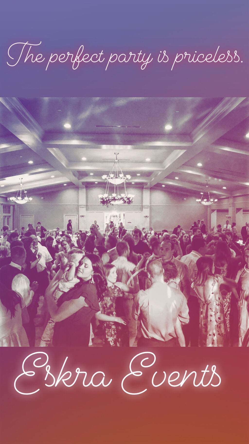 Full Dance Floor at a Live Event with Eskra Event DJ
