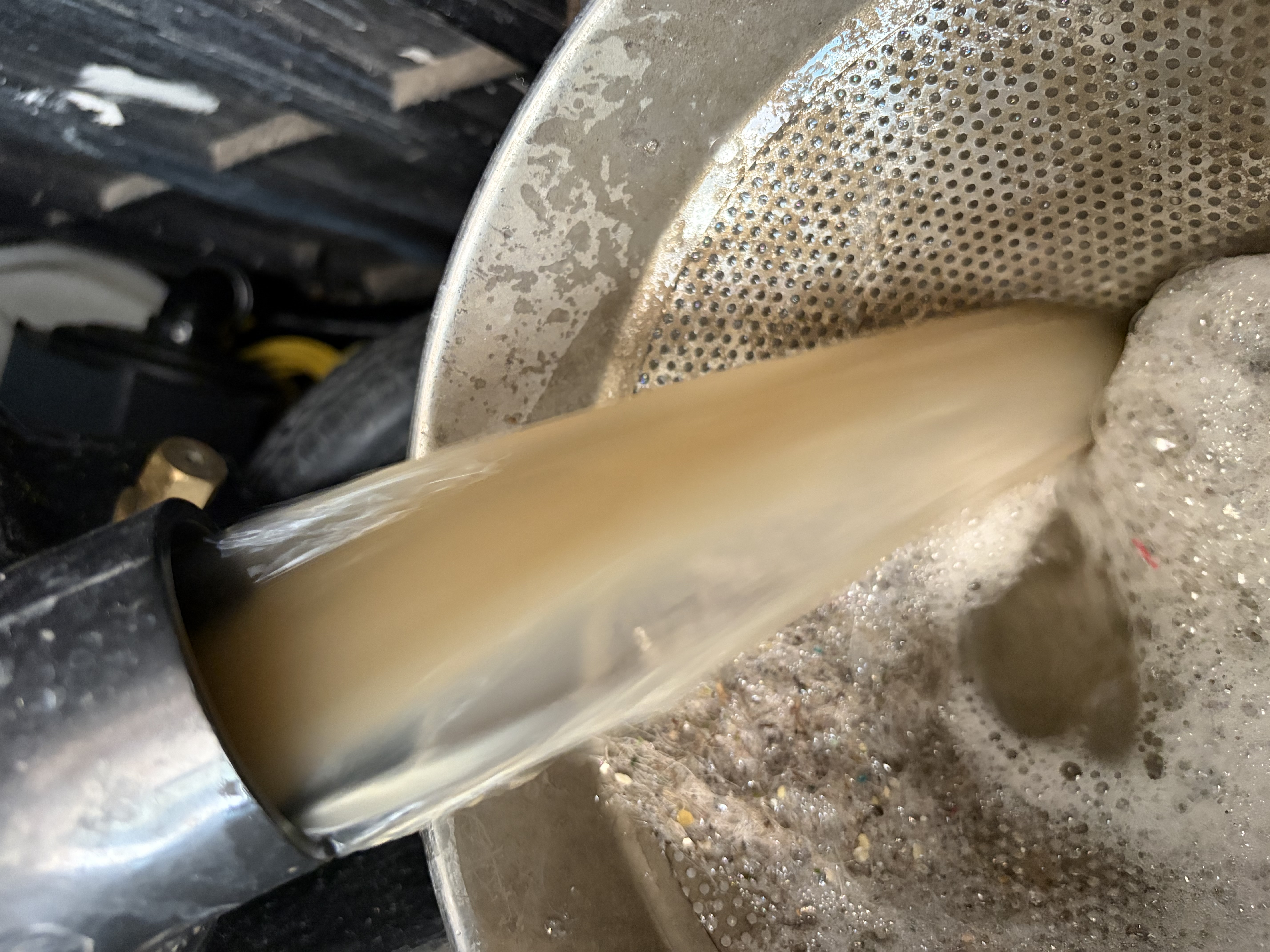 High-Pressure Water Extraction During Professional Cleaning