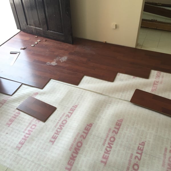 instalacion-de-piso-laminado-279795.jpg