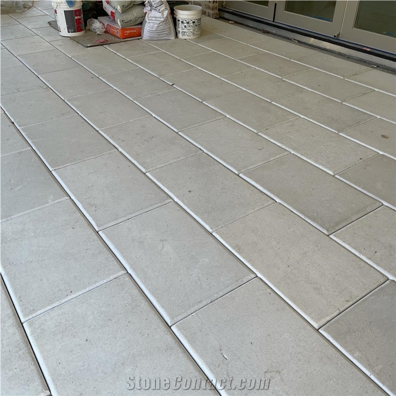 texas-white-limestone-pillowed-edge-floor-tiles-959165-3-B.jpg