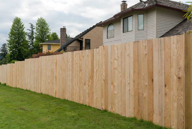 wood-fence-640x430.jpg