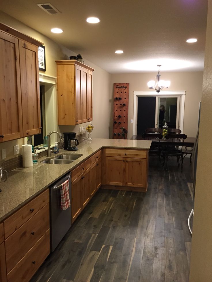 7a95cd5ed850deb82fd6c3441516a2ba.jpg