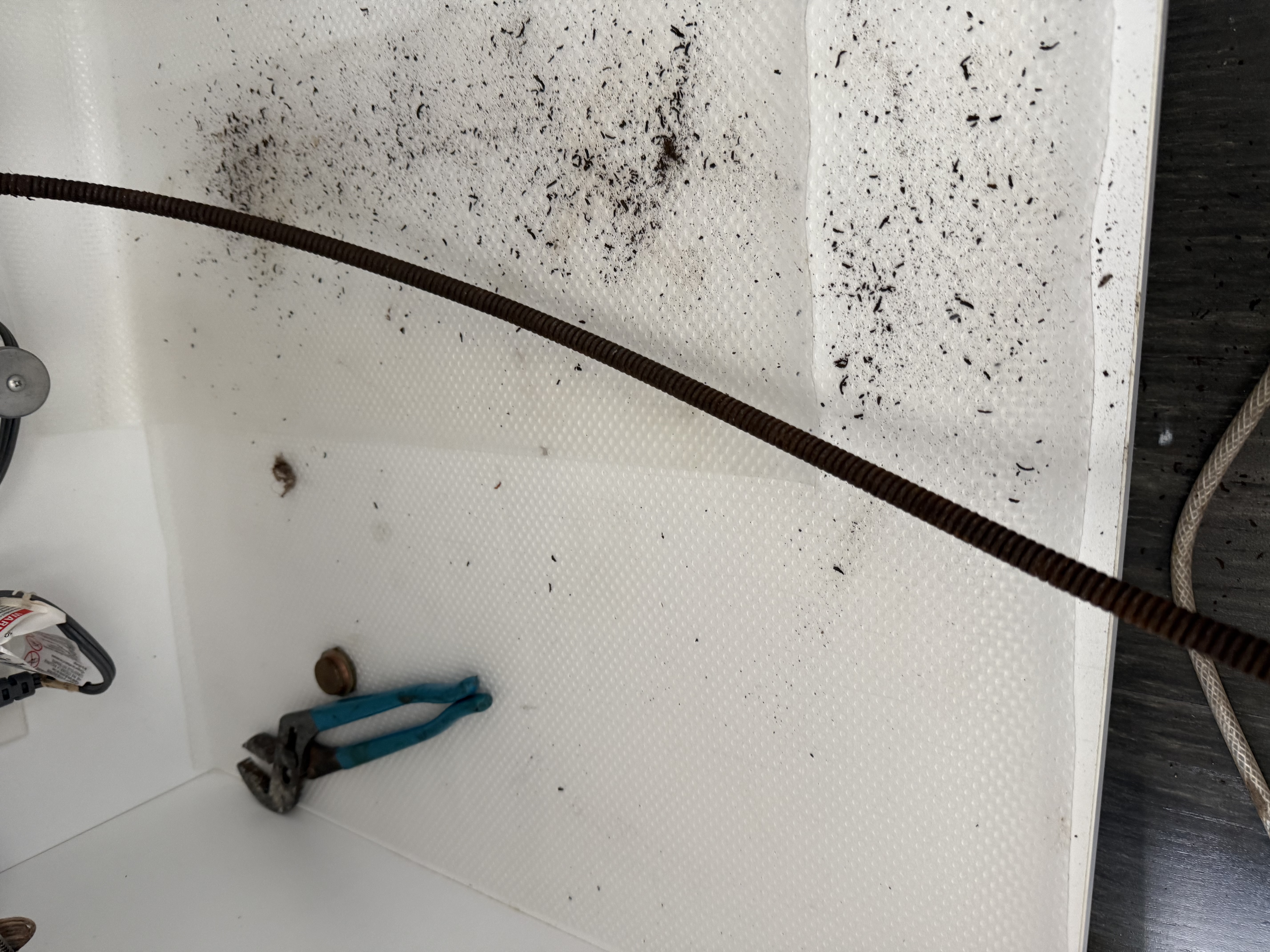 Drain Snake & Debris Removal – Drain Cleaning Service