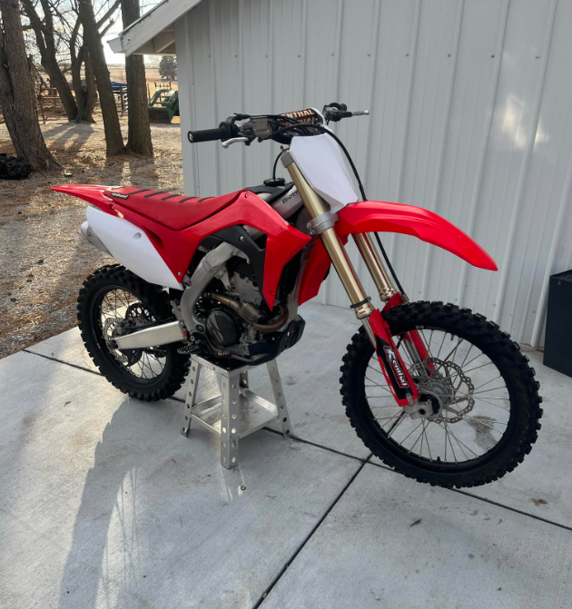 Honda CRF Motocross Dirt Bike Service
