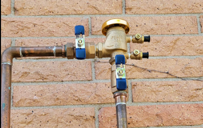 Outdoor Irrigation Valve & Pipe Assembly Installation