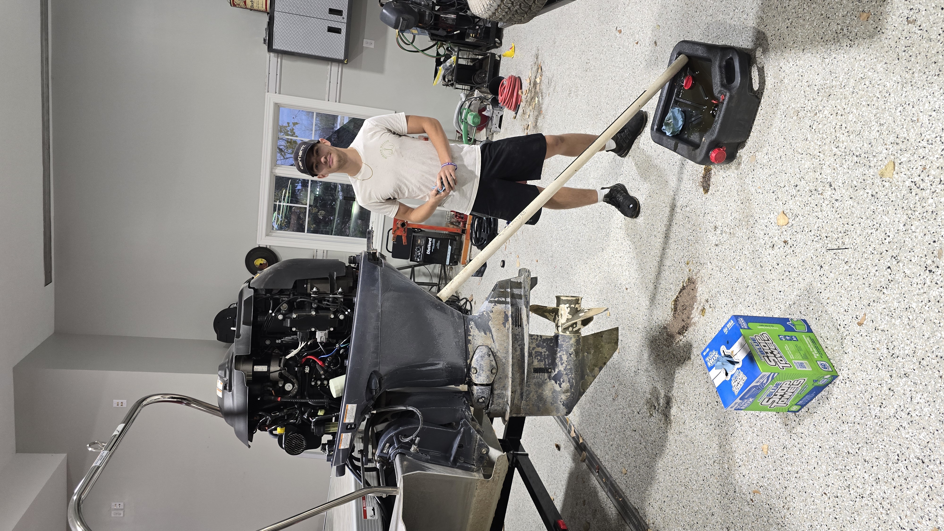 Outboard Motor Service and Repair