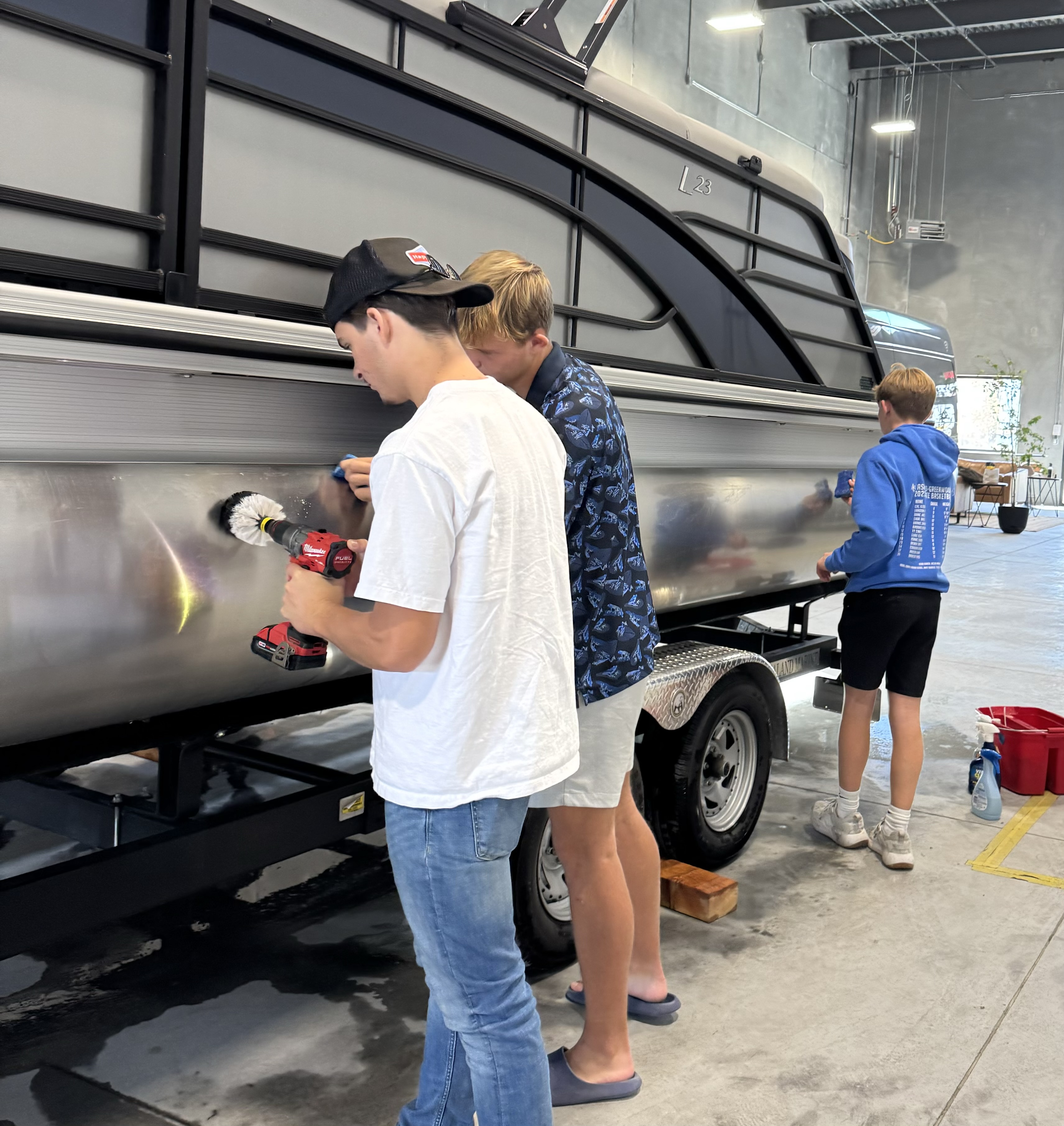 Professional Pontoon Boat Detailing Service