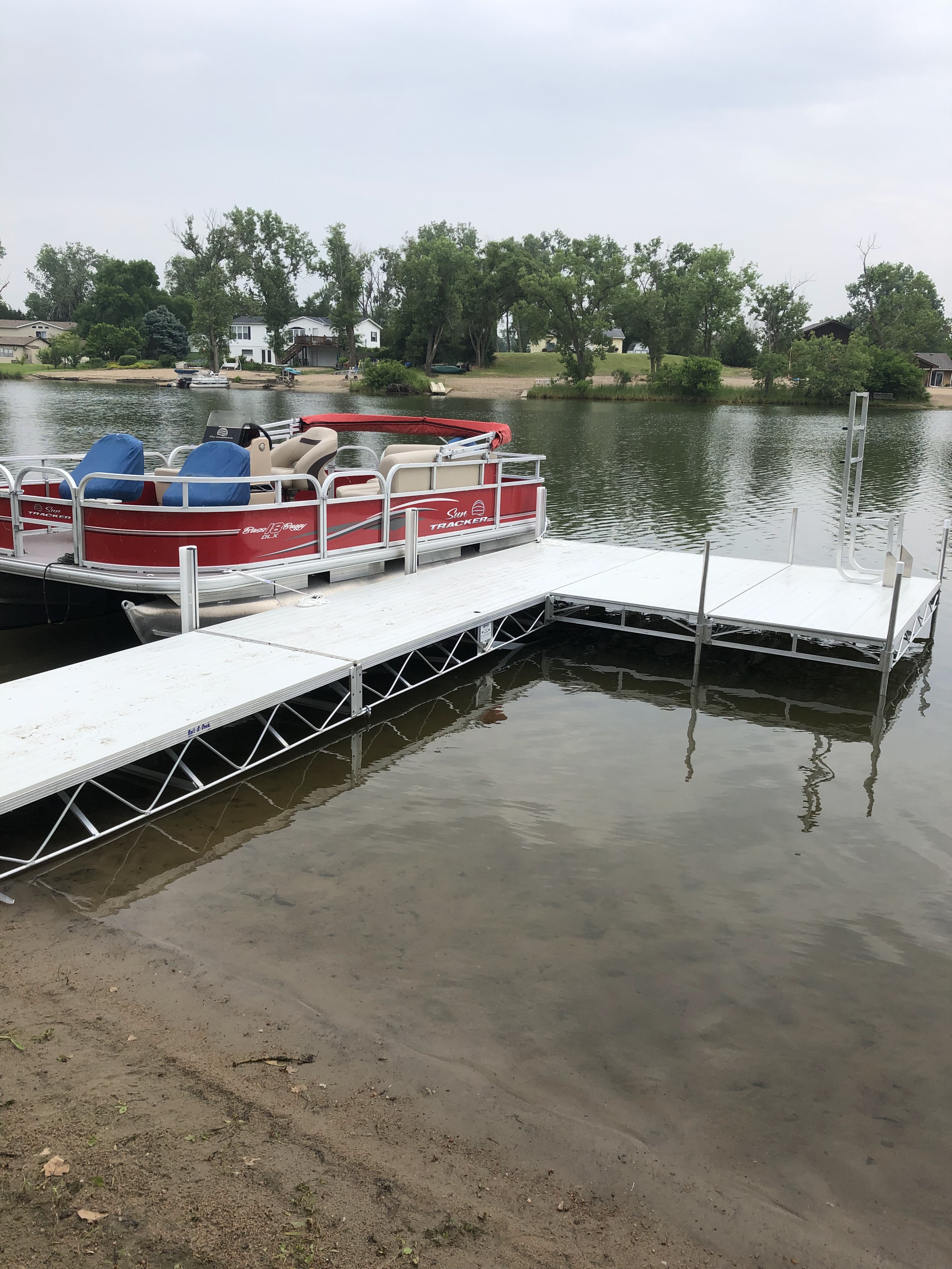 L-Shaped Floating Dock Installation with Pontoon Boat Mooring