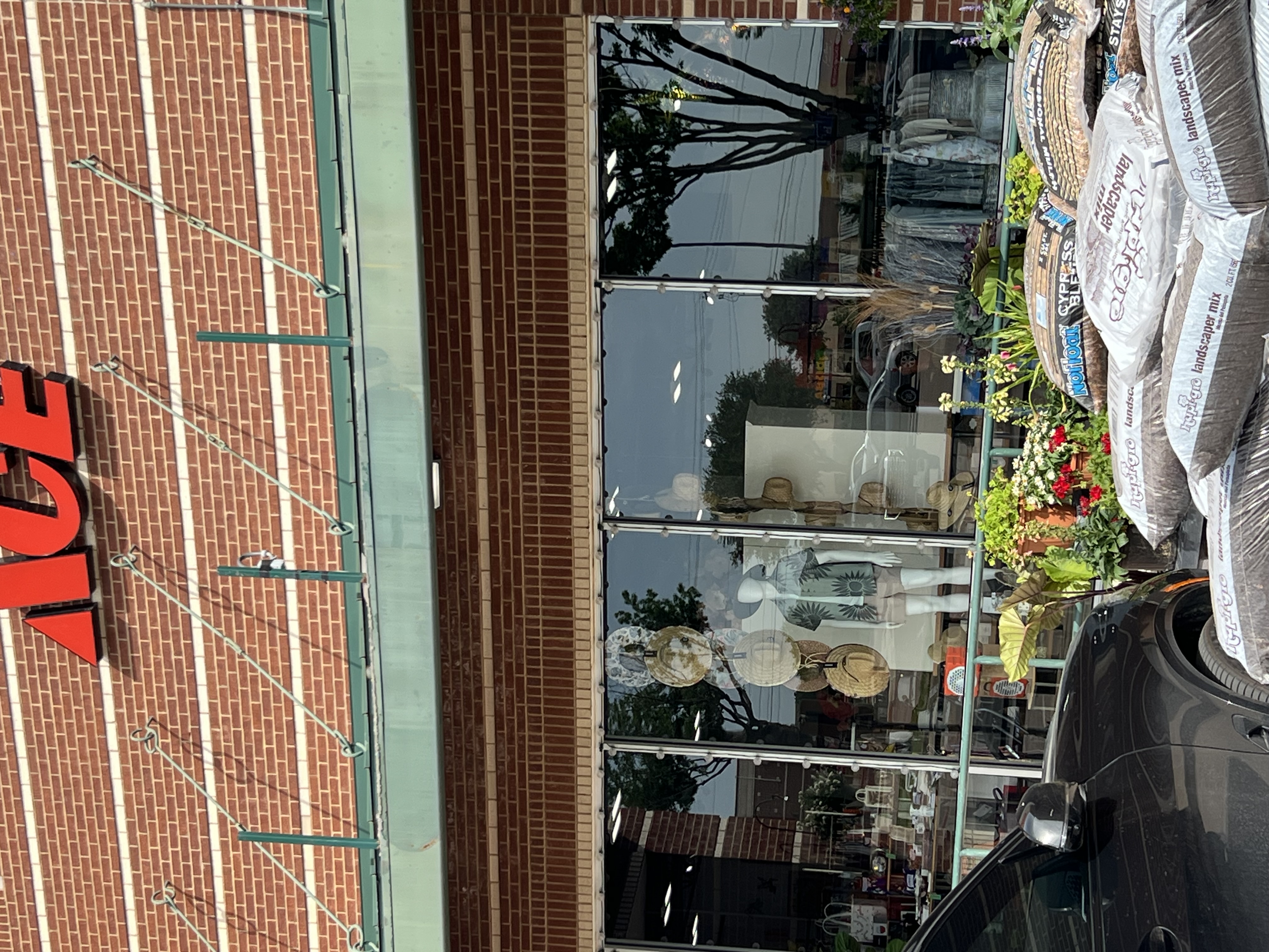 Commercial Storefront Window Cleaning Opportunity