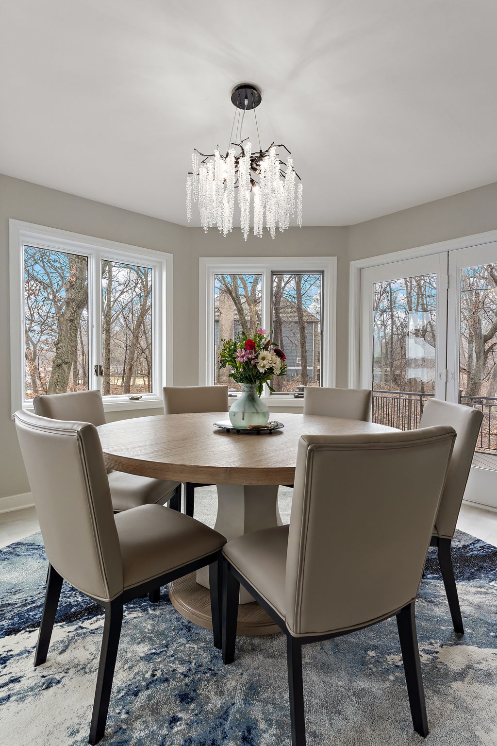 Sparkling Clean Dining Room