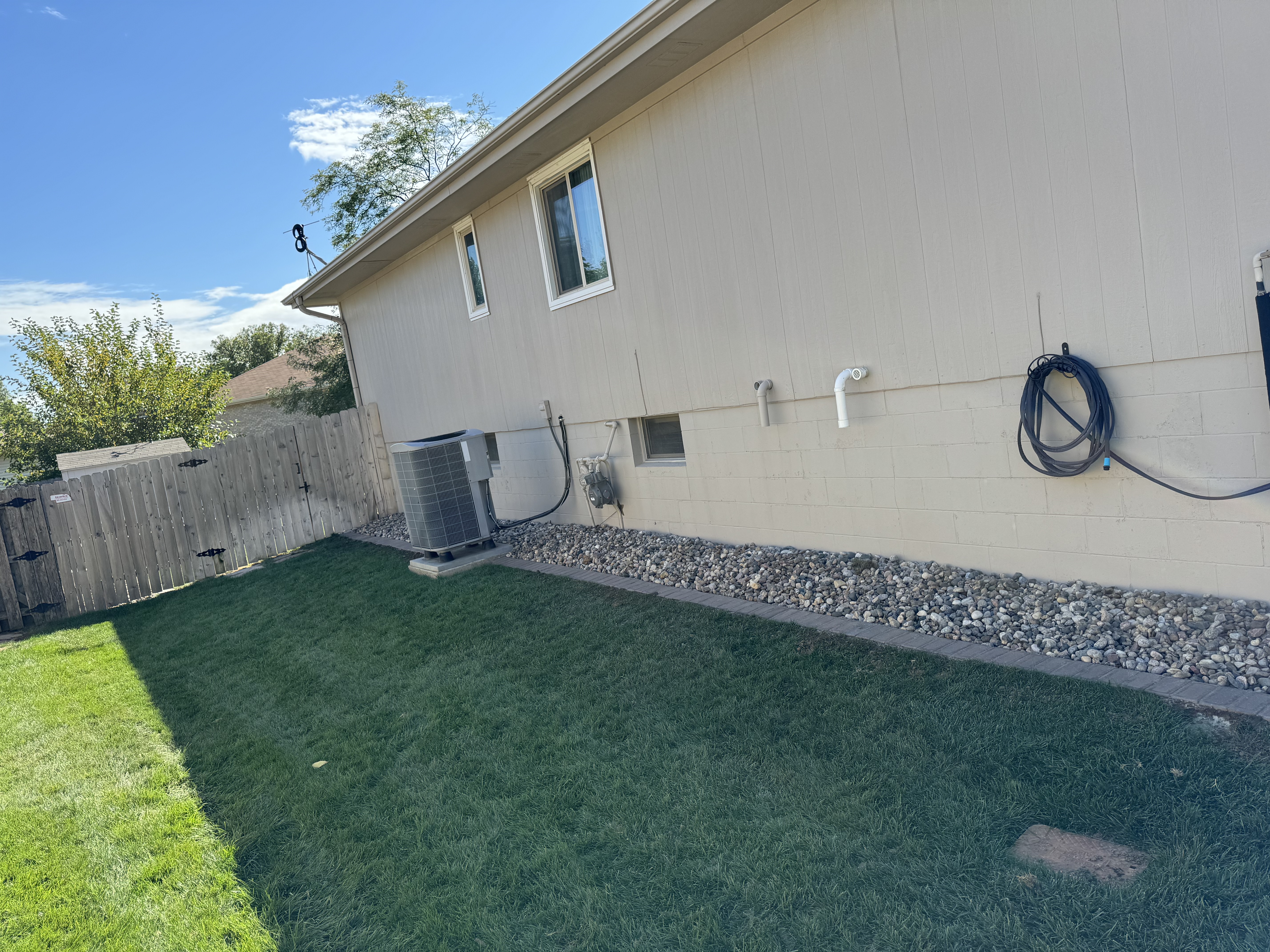 Side Yard Lawn & Rock Border Installation