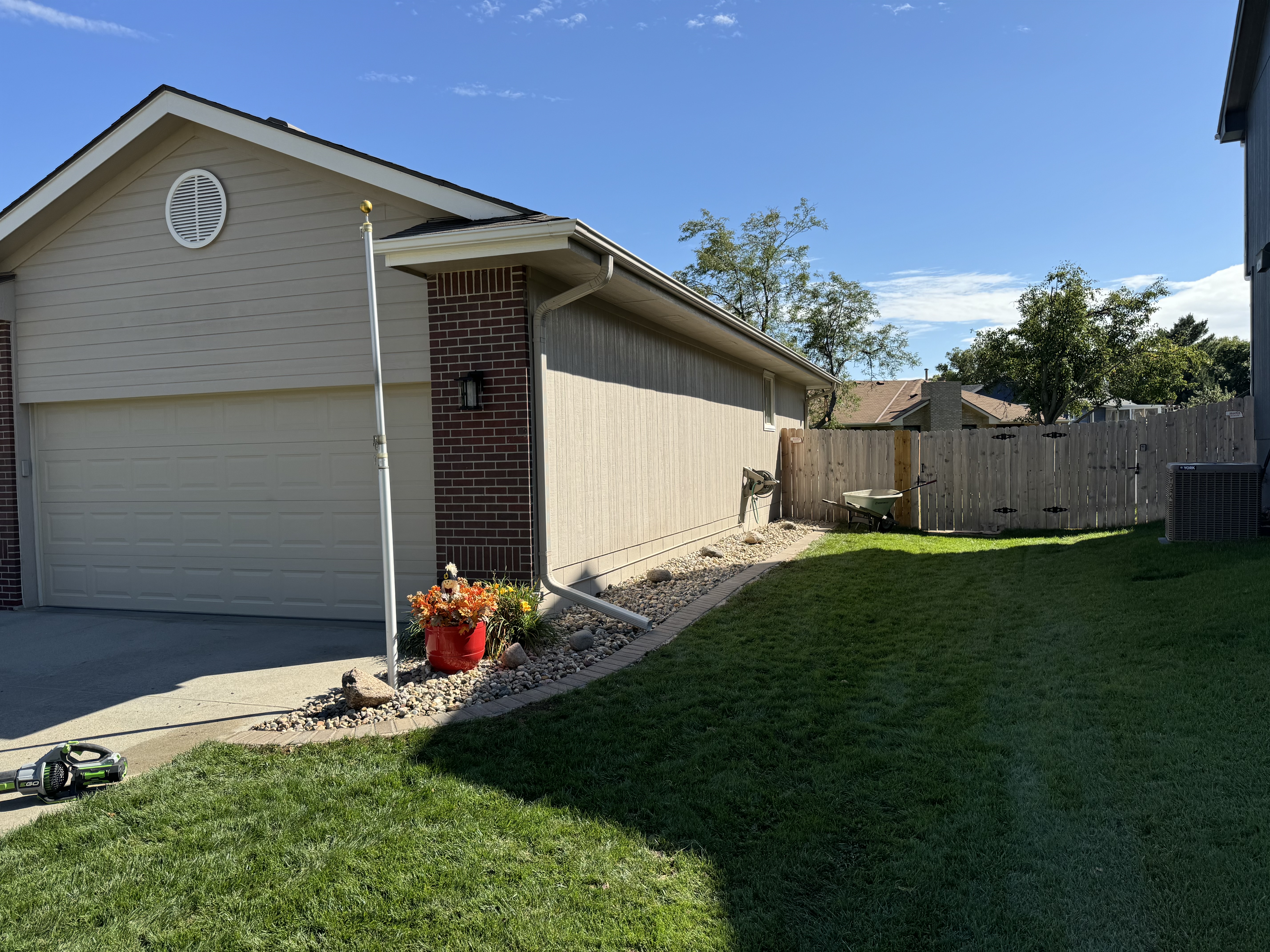 Residential Side Yard Landscaping & Lawn Installation