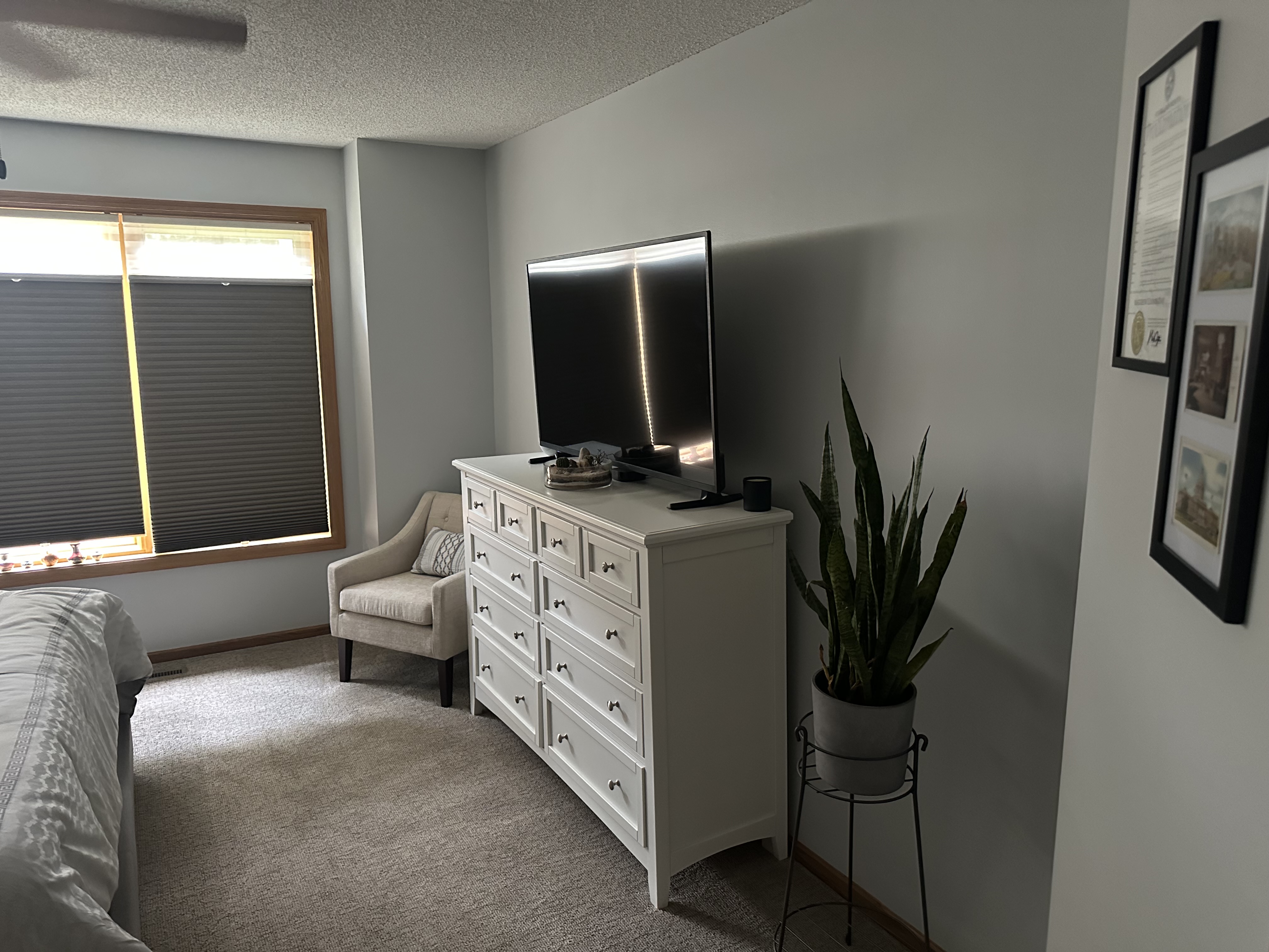 Bedroom Interior Painting – Gray Walls & White Trim