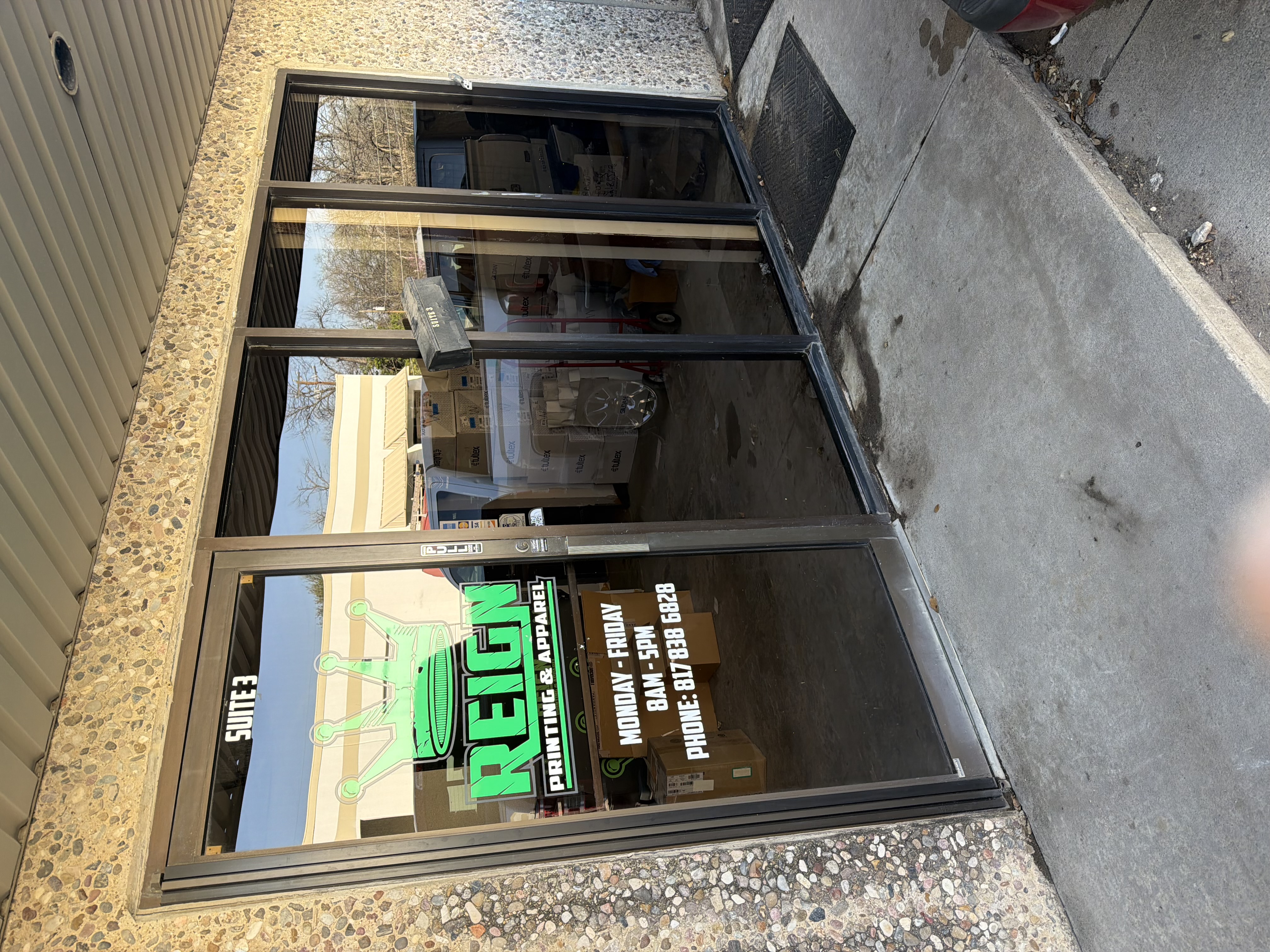 Commercial Storefront Window Cleaning – Suite 3